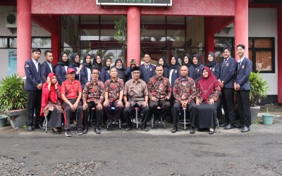 Kegiatan Magang Mahasiswa Upgris di SMP Negeri 2 Bumiayu