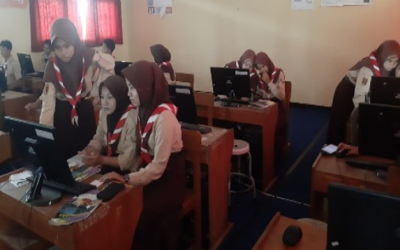 LAPORAN BEST PRACTICE DENGAN METODE STAR  PEMANFAATAN TIK ADAPTIF UNTUK MENCIPTAKAN STUDENT CENTER DALAM PEMBELAJARAN